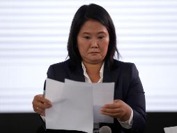 Fujimori, que ha prometido indultar a su padre, quien cumple una condena de 25 años de prisión por crímenes de lesa humanidad, se aferró a sus esperanzas de remontar. EFE / P. Aguilar