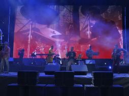 En casi dos horas de concierto, el grupo tocó también clásicos y novedades como “El fantasma enamorado”, “La tempestad”, “Nena” y “Llévame en un beso”. ESPECIAL