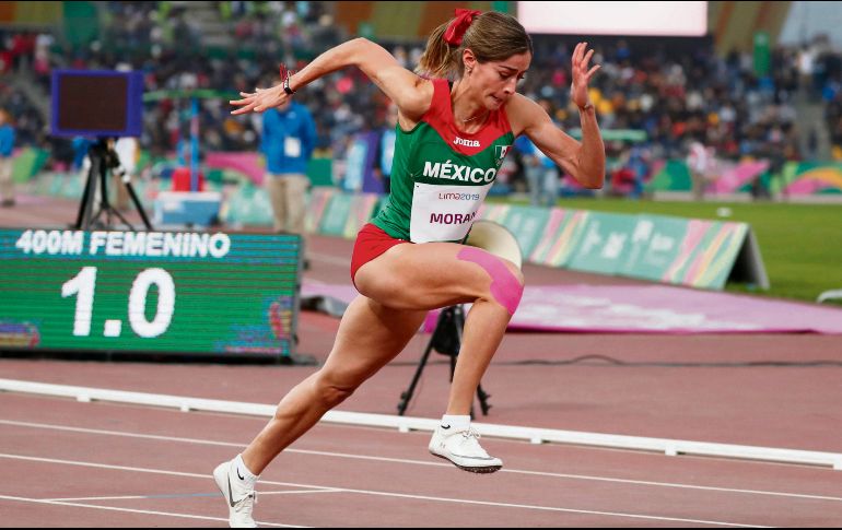 VELOZ. La jalisciense repite como campeona nacional en los 400 metros y ya tiene la mira puesta en los Olímpicos de Tokio. AP