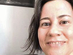 JUEANA INÉS DEHESA. La escritora presenta su nueva novela “¡Ping!”. CORTESÍA