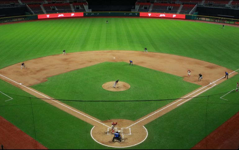 Se viven momentos tensos dentro del dugout de los Rieleros de Aguascalientes, pues la Liga Mexicana de Beisbol (LMB). Imago7 / ARCHIVO
