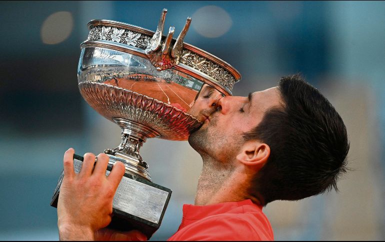 REENCUENTRO. Novak no ganaba el torneo parisino desde 2016. AFP