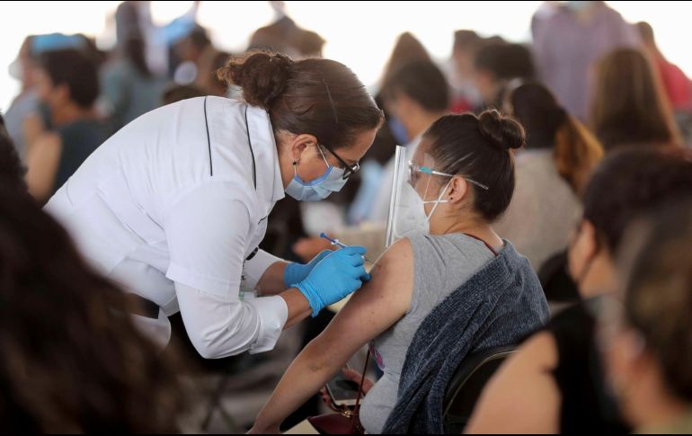 Más de dos millones de vacunas fueron aplicadas en el estado de Jalisco. ARCHIVO