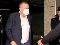 JOHN COATES. Llegando para verificar los últimos detalles para los juegos olímpicos. AFP