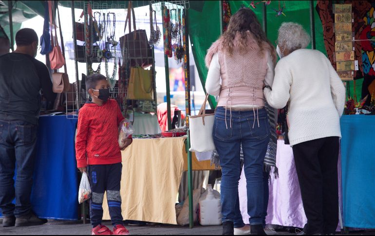 GOLPE. La pandemia aumentó el número de menores que trabajan en México. EFE