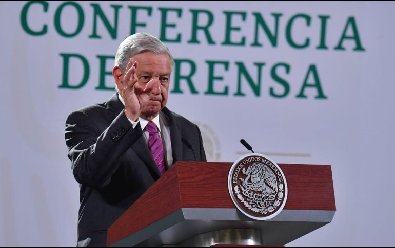AMLO confió en que los legisladores de la Cámara de Diputados y la Cámara de Senadores sigan actuando con rectitud, con integridad, como auténticos representantes del pueblo. SUN/H.García