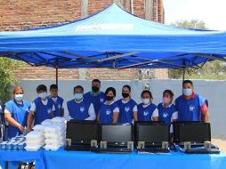 Varios equipos de cómputo fueron entregados a primarias. ESPECIAL