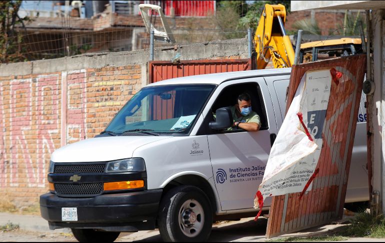 La fosa clandestina fue localizada el 25 de abril a partir de una denuncia anónima en la cual se informaba de olores fétidos. EFE / F. Guasco