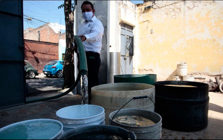 Para solicitar el servicio de pipas gratuitas se puede llamar a la línea telefónica SIAPATEL 3668-2482. ESPECIAL / SIAPA