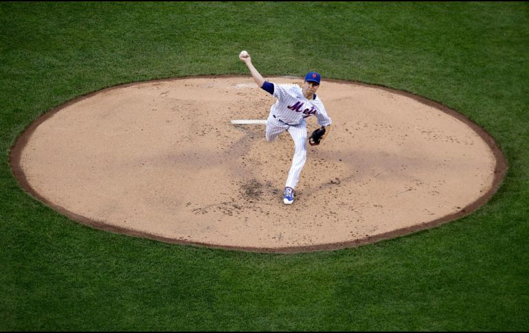 Cuando un equipo alcanza el 85% de la vacunación entre las categorías 1 y 2, tiene la opción de flexibilizar los protocolos para la categoría 2. EFE / J. Szenes