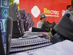 Dan útiles gratis sin verificar beneficiarios