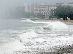 En las costas de Colima, Guerrero, Jalisco y Michoacán persistirán las rachas de viento de 90 a 110 kilómetros por hora, con oleaje de 3 a 5 metros. EFE / ARCHIVO