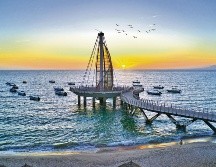 Atardecer desde el malecón de Puerto Vallarta. CORTESÍA/OCV Puerto Vallarta