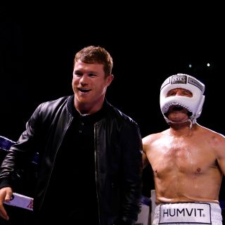 "El mejor peleador de la actualidad": Julio César Chávez elogia al "Canelo"