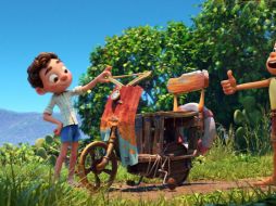 ”Luca” tenía programado estrenarse en cines, pero Pixar finalmente decidió estrenarlo en Disney+. CORTESÍA / Disney+