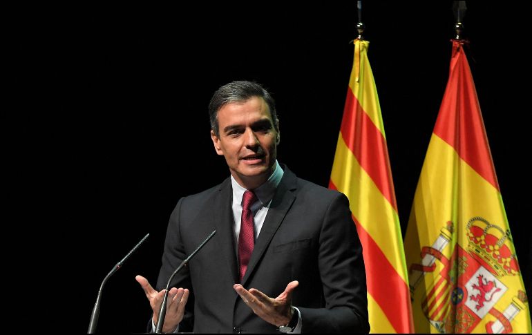 Pedro Sánchez adelantó la medida en un discurso hoy en el Teatro del Liceo de Barcelona. AFP/L. Gene