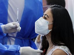 Una vez registrado, deberás esperar a que se informe la fecha en que dará inicio la vacunación en el estado que hayas seleccionado para recibirla. EFE