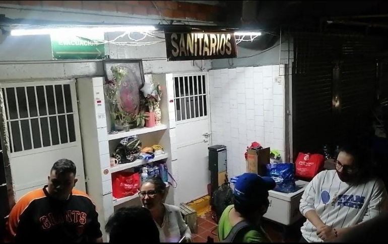 De acuerdo con la alcaldía, los baños eran operados por los locatarios sin concesión oficial. ESPECIAL