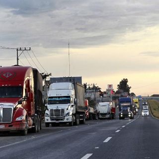 Reportan asalto masivo a 40 automovilistas en el Arco Norte, Tlaxcala