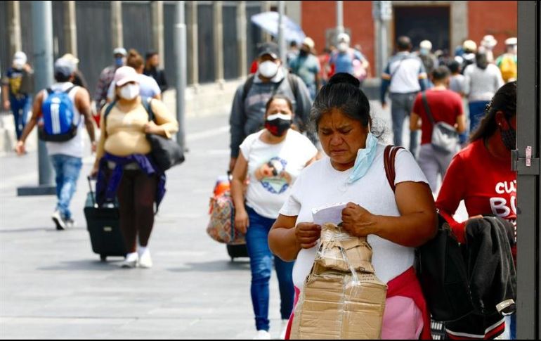 Tras cuatro meses consecutivos de reducción de contagios en México, la pandemia vuelve a repuntar en varias zonas del país. EFE/C. Ramírez