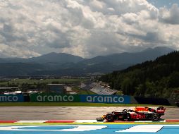 ''Checo'', en su primera ronda de ensayos terminó en el lugar 13, mientras que en su segunda oportunidad, apenas pudo escalar al noveno sitio. AFP / J. Klammar