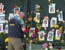 Un memorial instalado cerca de la zona del desplome recuerda a las más de 100 personas desaparecidas tras el accidente. EFE/C. Herrera