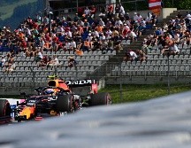 “Checo” buscó subirse al podio a como diera lugar, luchó hasta el final y se quedó a menos de un segundo de alcanzar al tercer lugar. AFP / A. Isakovic