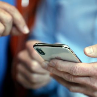 ¿Tu smartphone está lento? Sigue estos cinco trucos para acelerarlo