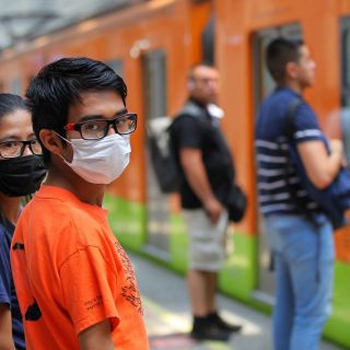 Persona muere tras arrojarse a vías del Metro en CDMX