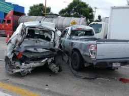 El choque en la autopista se registró a la altura de la caseta de cobro de Jalostotitlán. TWITTER@PCJalisco