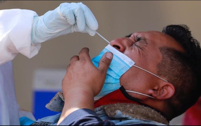 Desde el comienzo de la emergencia, México ha estudiado 7.49 millones de pacientes. EFE/C. Ramírez