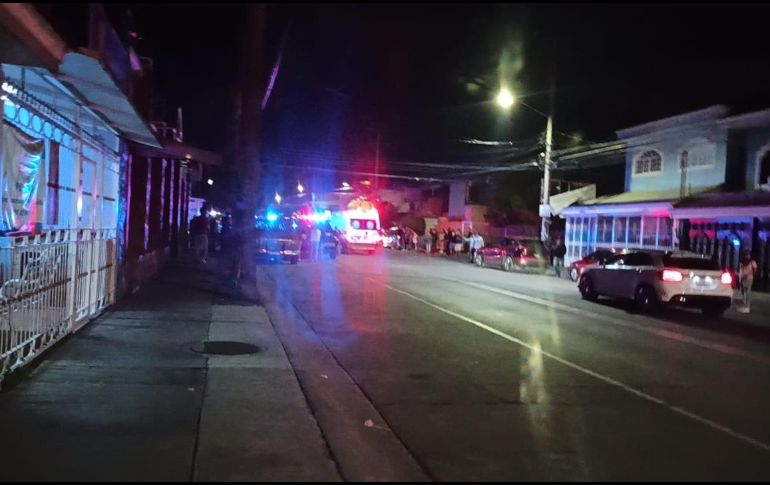 Agentes de la Policía de Guadalajara patrullaban por la calle Cipriano Campos cuando se percataron del disparo y de personas sospechosas. ESPECIAL