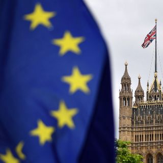 Acuerdan aplazar tres meses medidas post Brexit