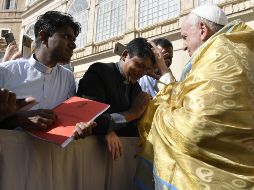 PAPA. El papa Francisco acudiendo a una audiencia general. EFE