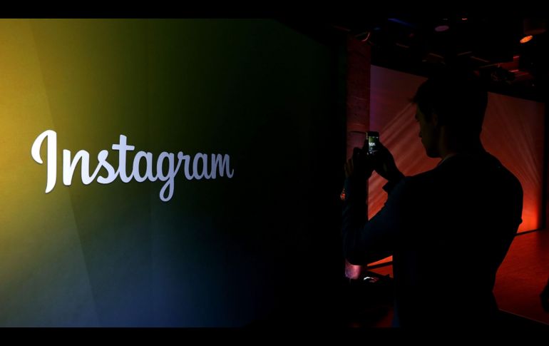 El objetivo final de la plataforma es que los stickers funcionen como enlace. AFP/ARCHIVO