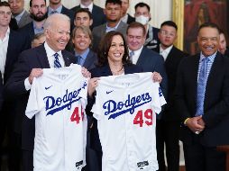 Los Dodgers se encuentran en la capital estadounidense para encarar una serie de cuatro duelos ante los Washington Nationals y hoy visitaron la Casa Blanca. AFP / M. Ngan