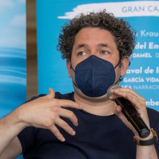 Gustavo Dudamel y Christina Aguilera liberarán al genio en Los Ángeles