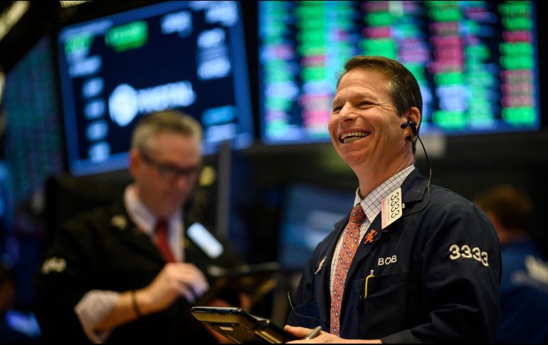 La mayor ganancia por sectores fue para el tecnológico mientras que sólo el energético (-0.91 %) y el financiero (-0.19 %) cerraron en negativo (1.39 %). AFP/ARCHIVO