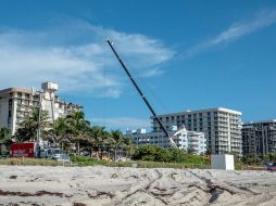 Los funcionarios de North Miami Beach iniciaron una investigación y revisión de todos los edificios de más de cinco pisos. EFE/C. Herrera