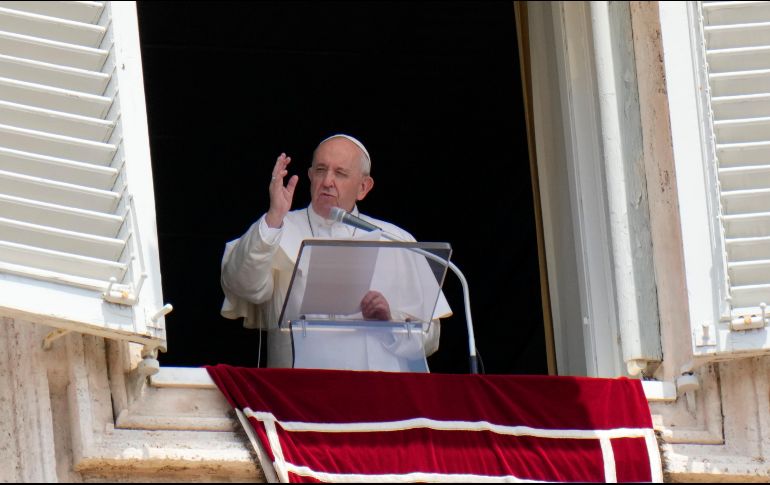 El Papa presidió este domingo el Ángelus en la Plaza de San Padro, en el Vaticano, previo a la operación. AP/A. Tarantino