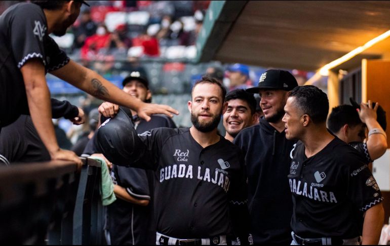 Los Mariachis de Guadalajara se agenciaron la doble cartelera de este domingo. TWITTER / @MisMariachisGDL