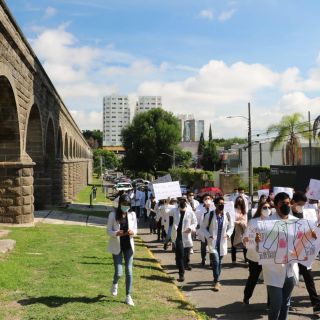 Estudiantes de la UAG se manifiestan tras homicidio de Luis Montes de Oca