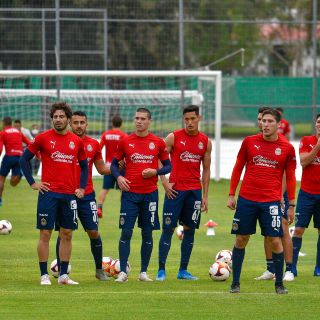 Chivas, con rumbo a su gira en Estados Unidos