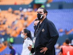 Luego de confirmarse la salida de José Juan Macías al Getafe de España, el presidente de Chivas Amaury Vergara, aprovechó para felicitarlo. Imago7