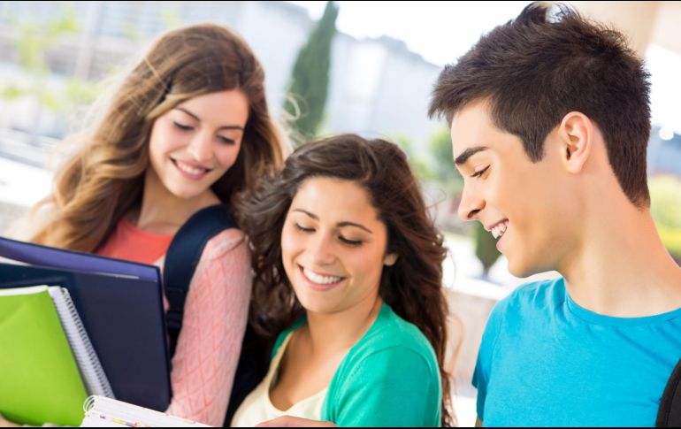 De acuerdo con el Instituto en Psicología Clínica y Social de Vocación Central, 2015, en México 4 de cada 10 estudiantes se equivoca en la elección de carrera.