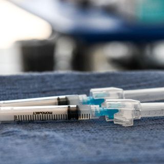 López-Gatell confirma registro de vacuna antiCovid para mayores de 18 años