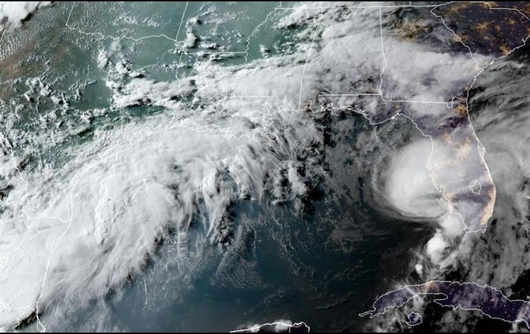 Permanece un aviso de huracán a lo largo de la costa oeste del litoral floridano. EFE/NOAA