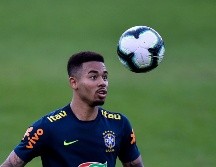 Jesús fue expulsado apenas a los tres minutos del segundo tiempo del cotejo ante Chile, tras propinar una patada voladora a Eugenio Mena. EFE/ARCHIVO