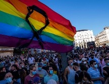 El crimen desató el lunes una gran manifestación de repulsa en Madrid, donde miles de jóvenes se congregaron con la bandera arcoíris del Orgullo, que se celebró la semana pasada, con lemas como 