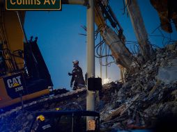 Los equipos no han encontrado nuevos indicios de sobrevivientes, y aunque las autoridades dicen que su misión aún va dirigida a hallar personas vivas, están cada vez más pesimistas. AFP / E. M. Uzcategui